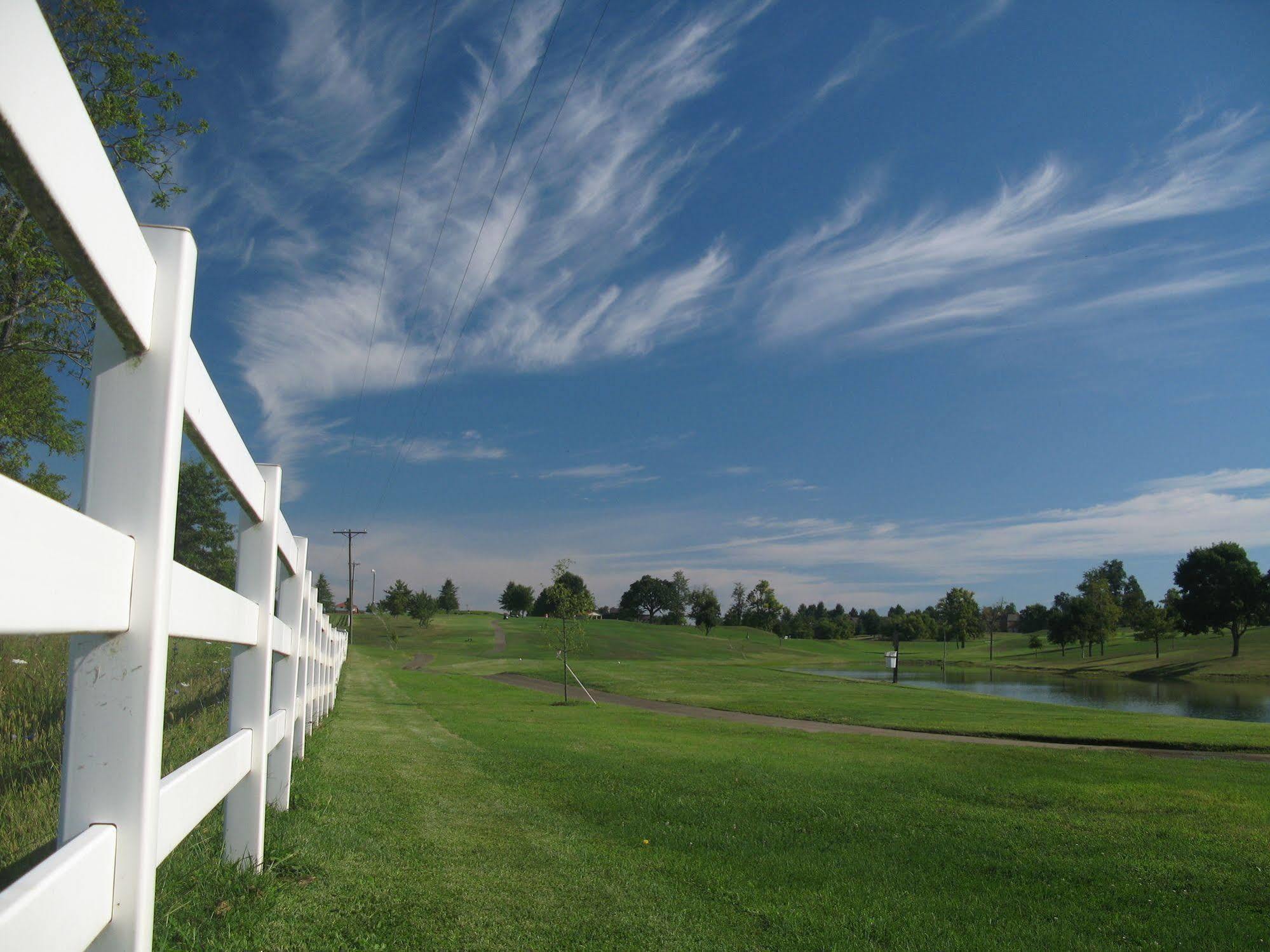 Bright Leaf Golf Resort Harrodsburg ภายนอก รูปภาพ