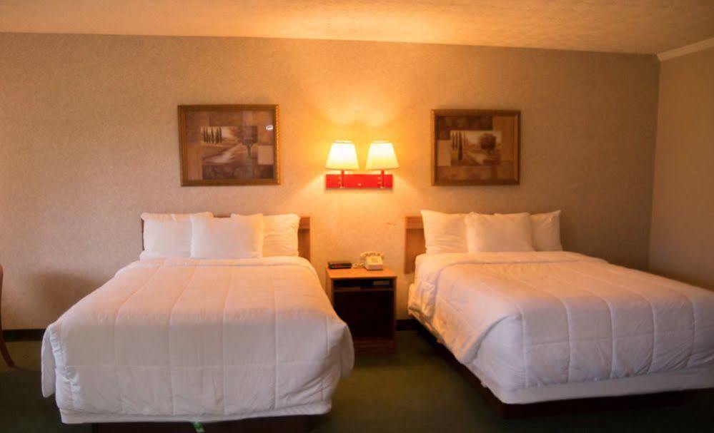 Bright Leaf Golf Resort Harrodsburg ภายนอก รูปภาพ